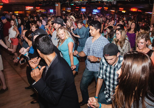 Is There a Cover Charge to Enter the Garden Bistro Bar in San Antonio, Texas?